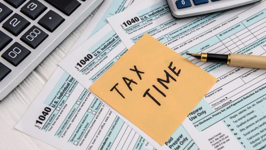 'Tax time' memo on 1040 individual tax form