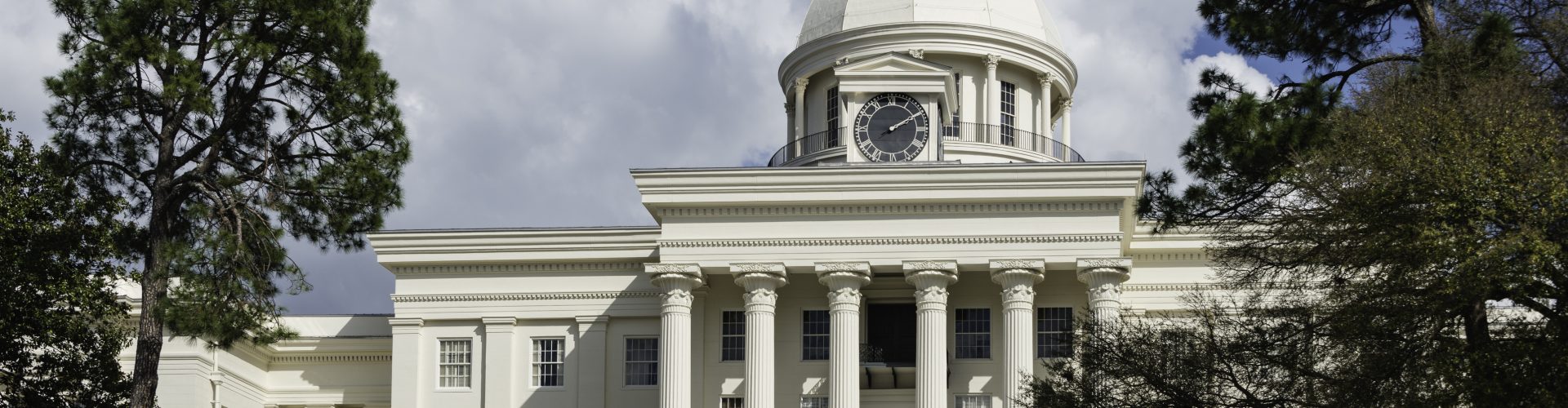 The beautiful state capitol building of the state of Alabama, located in Montgomery.